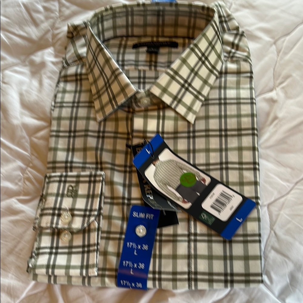 Banana Republic men’s long sleeve shirt NWT.